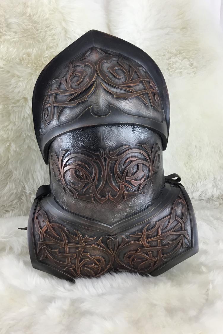 Helm mit Kragen, Königlicher Krieger - 3
